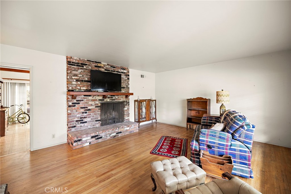 430 N Loraine Avenue