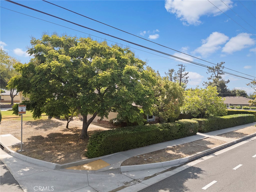 430 N Loraine Avenue