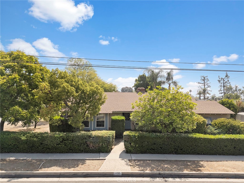 430 N Loraine Avenue