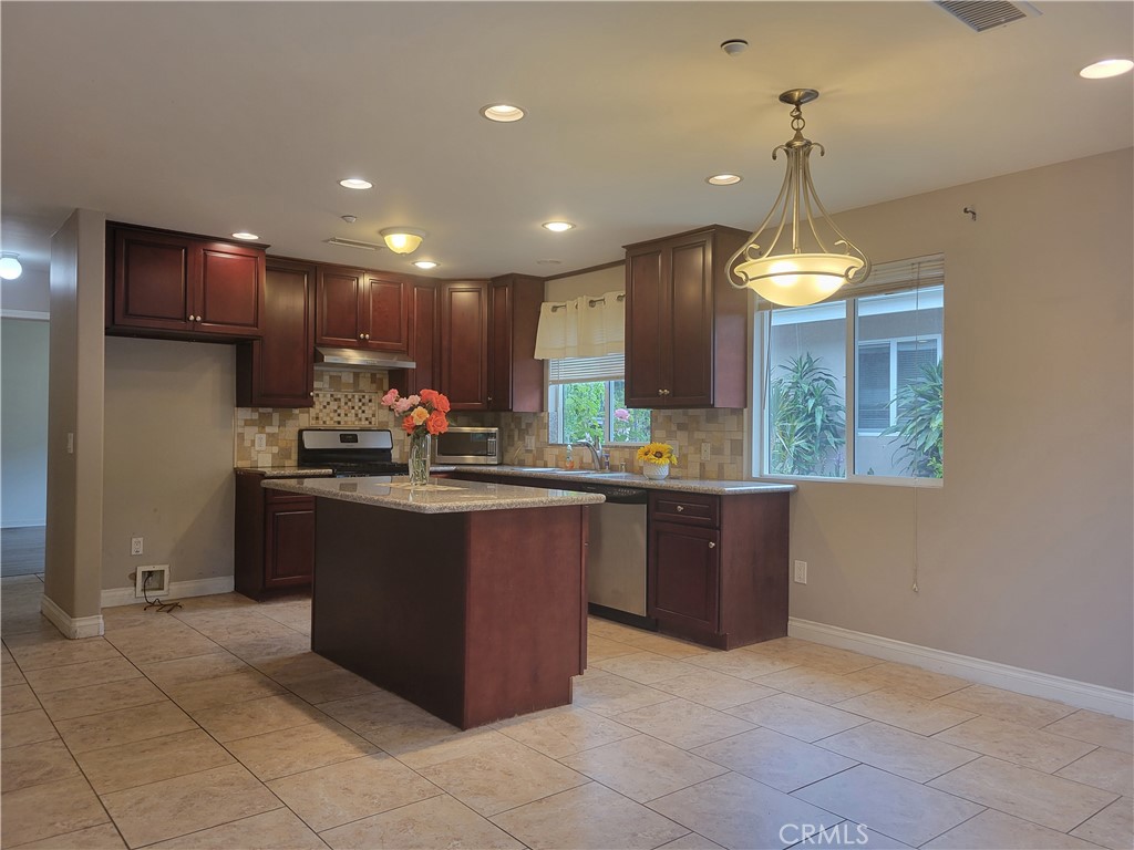 539 S Michillinda Avenue