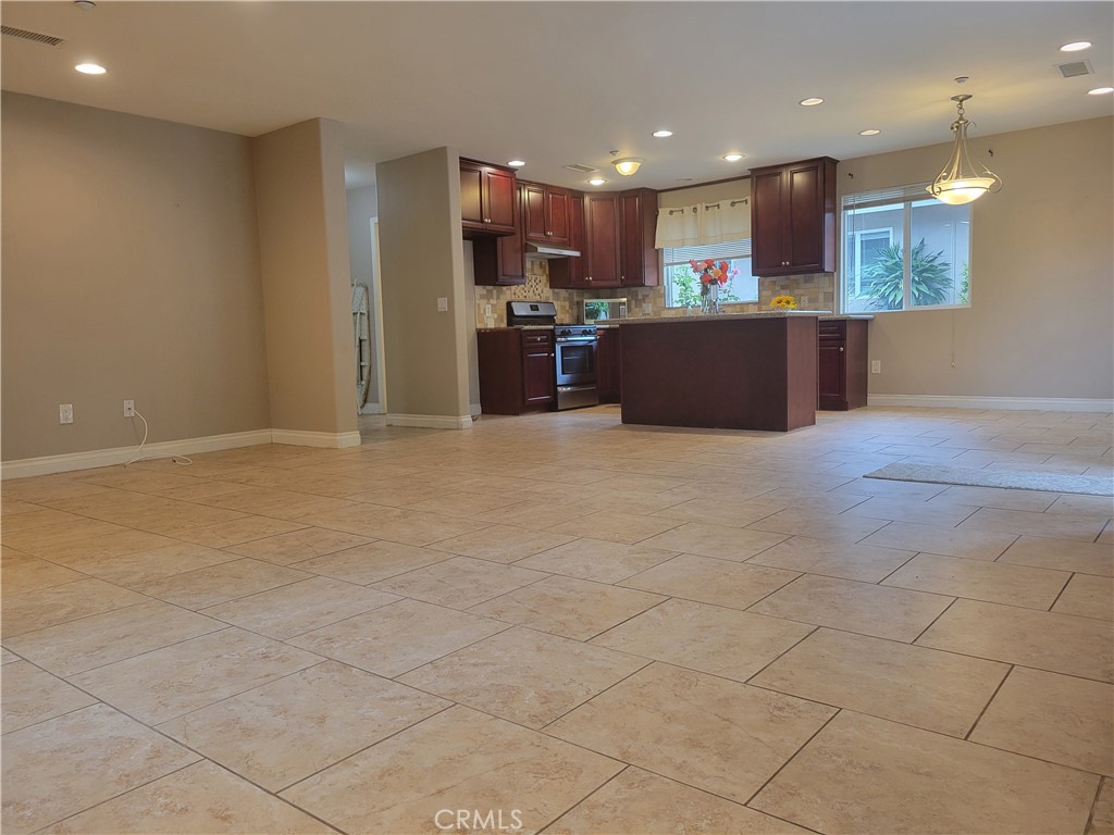 539 S Michillinda Avenue