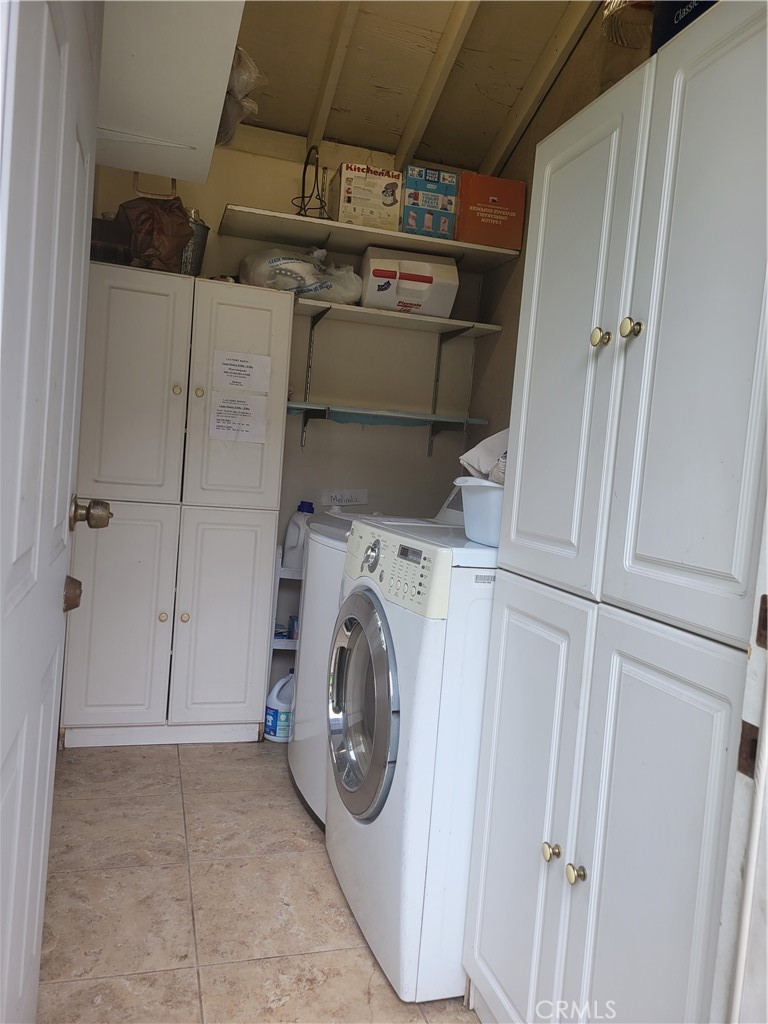 539 S Michillinda Avenue