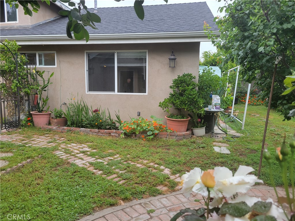 539 S Michillinda Avenue