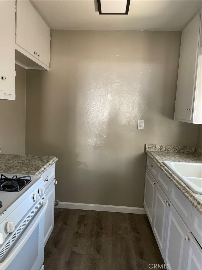 558 N Vermont Avenue N B