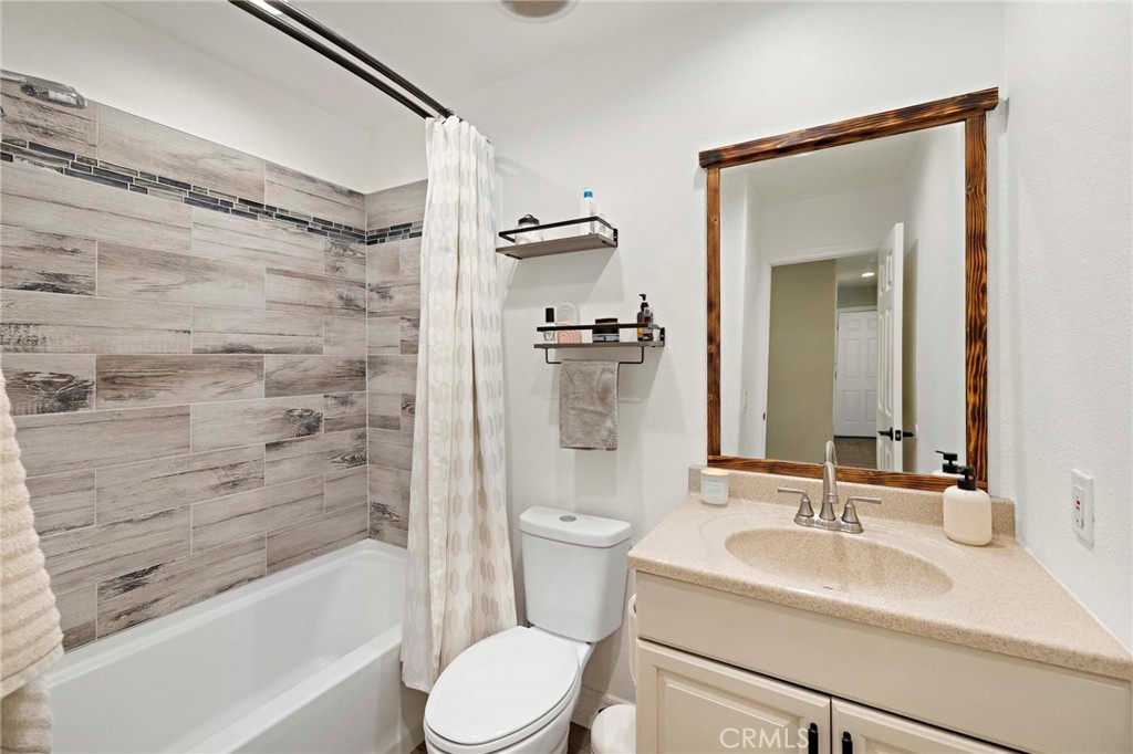 2844 S Cypress Point