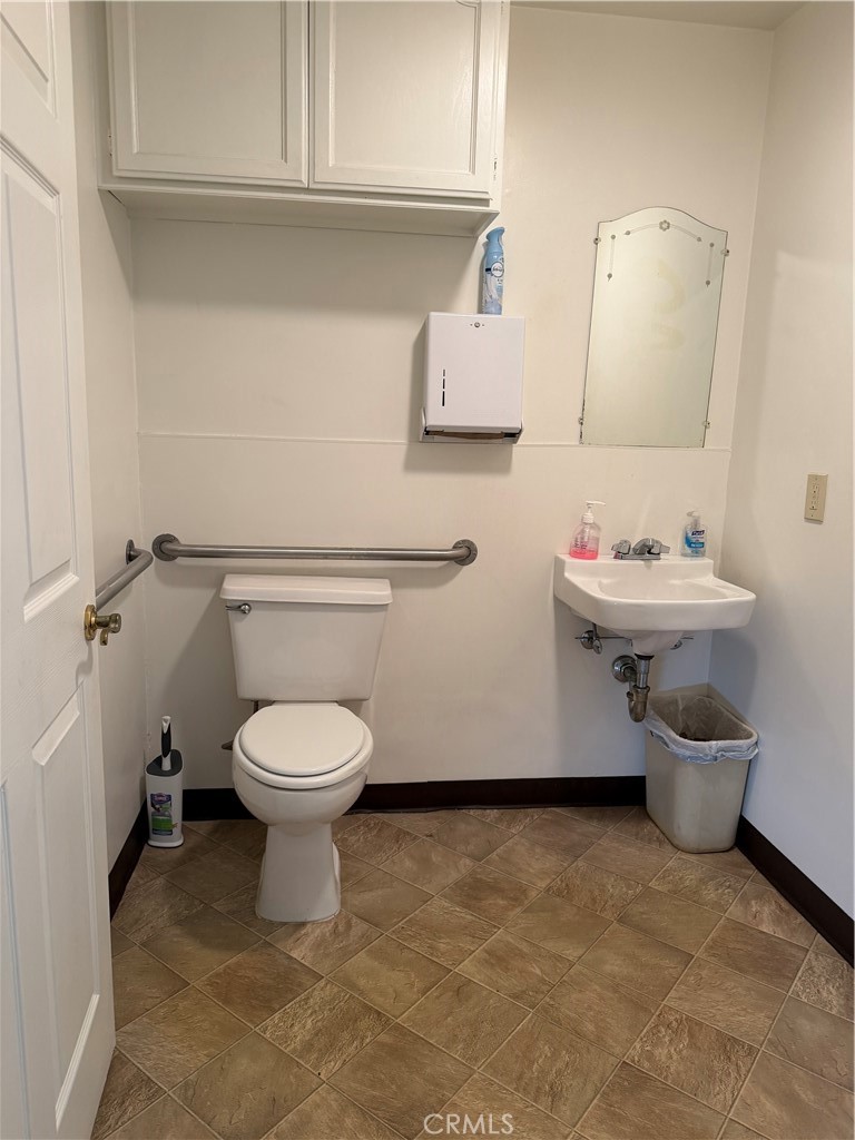 139 N Glendora Avenue