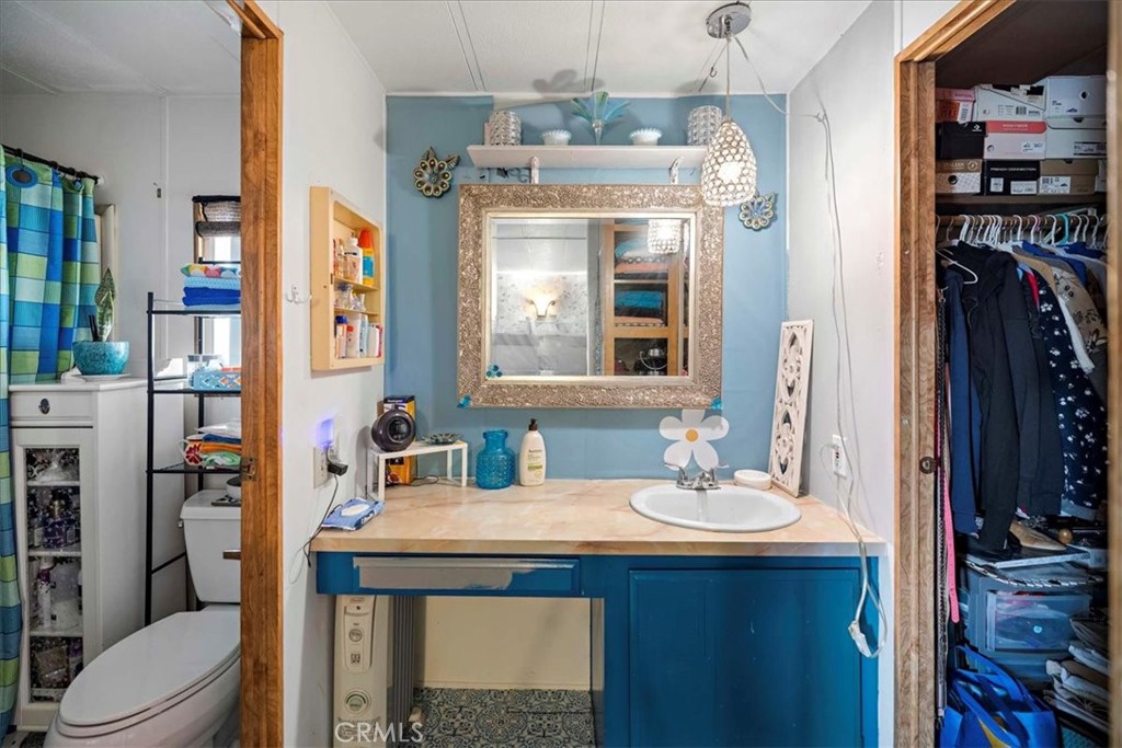 1081 W Arrow Highway 46