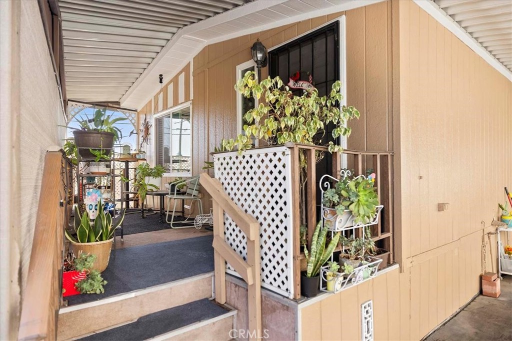 1081 W Arrow Highway 46