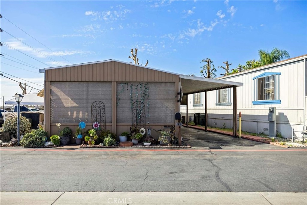 1081 W Arrow Highway 46