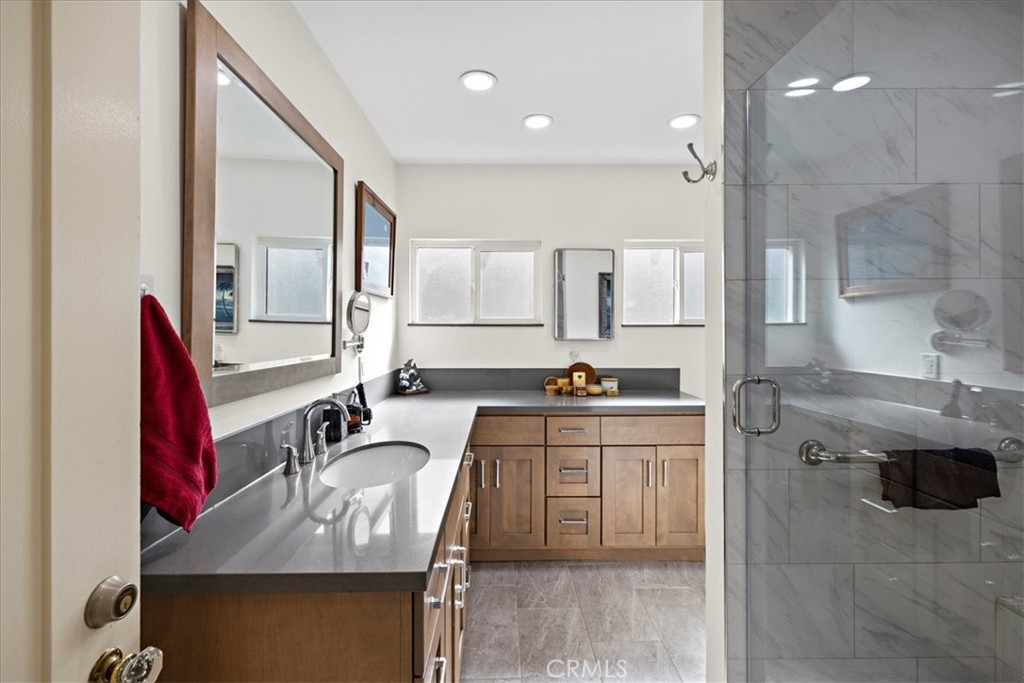 457 N Glendora Avenue