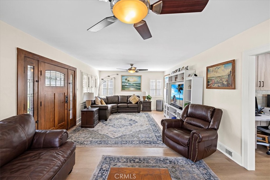 457 N Glendora Avenue