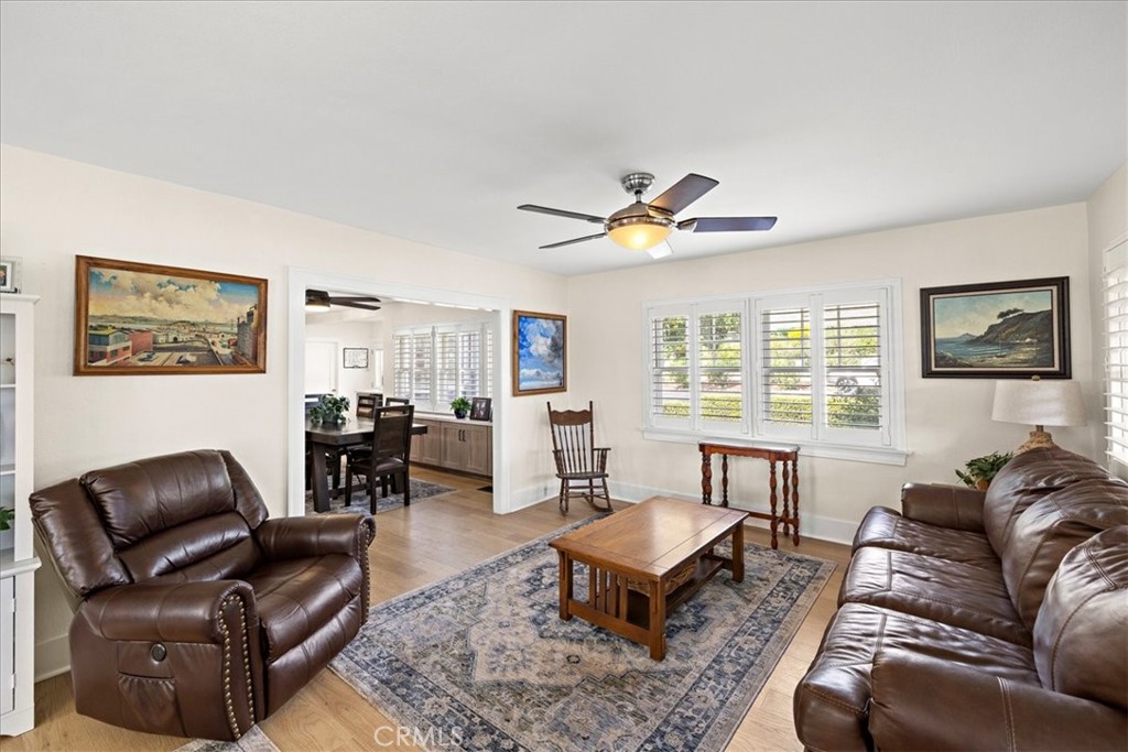 457 N Glendora Avenue