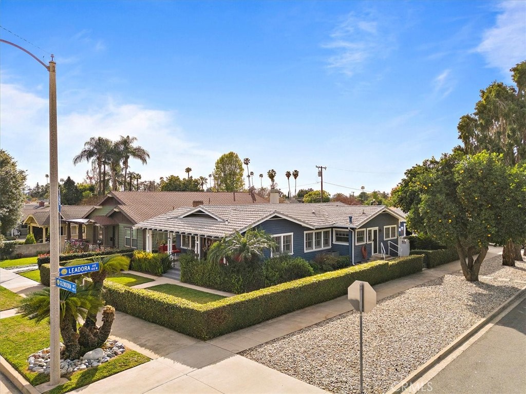 457 N Glendora Avenue