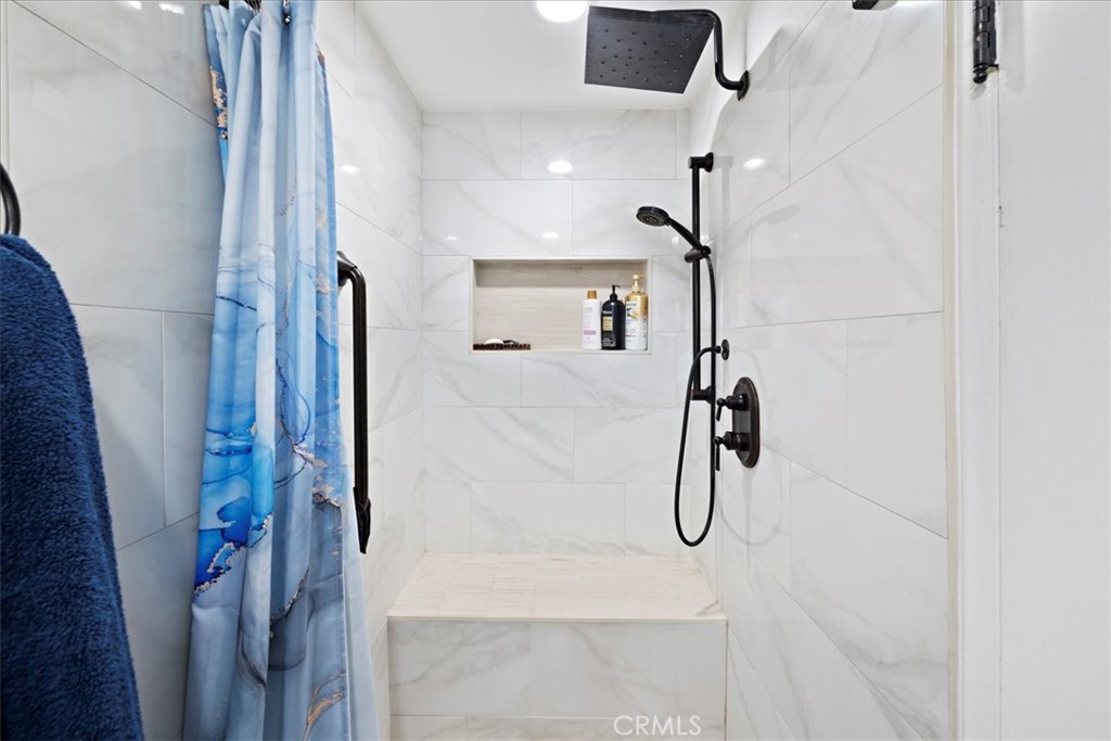 457 N Glendora Avenue