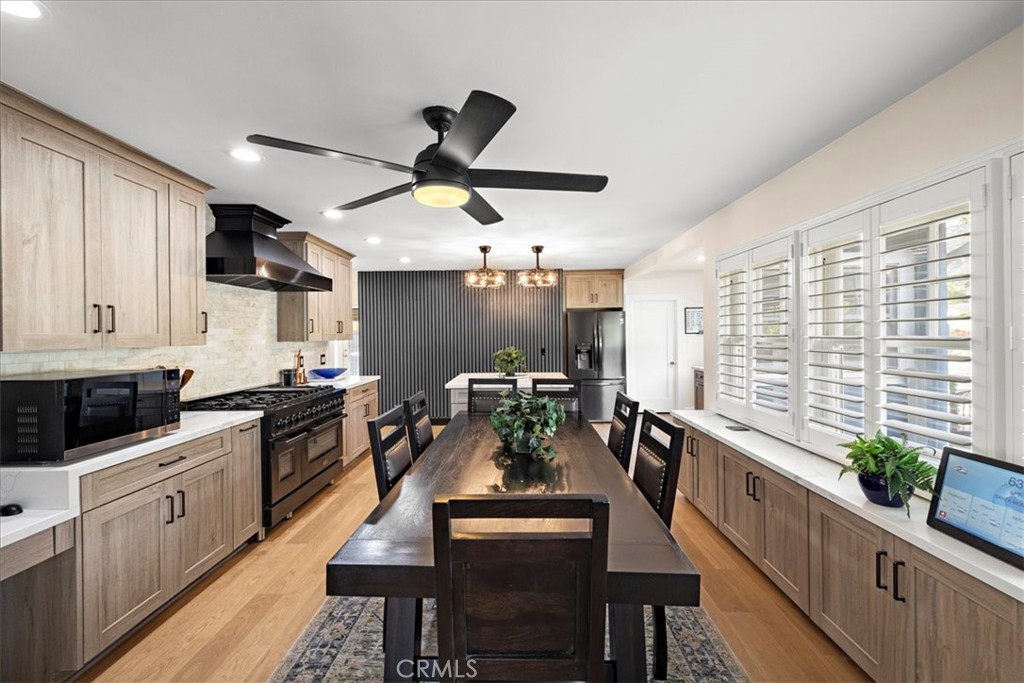 457 N Glendora Avenue