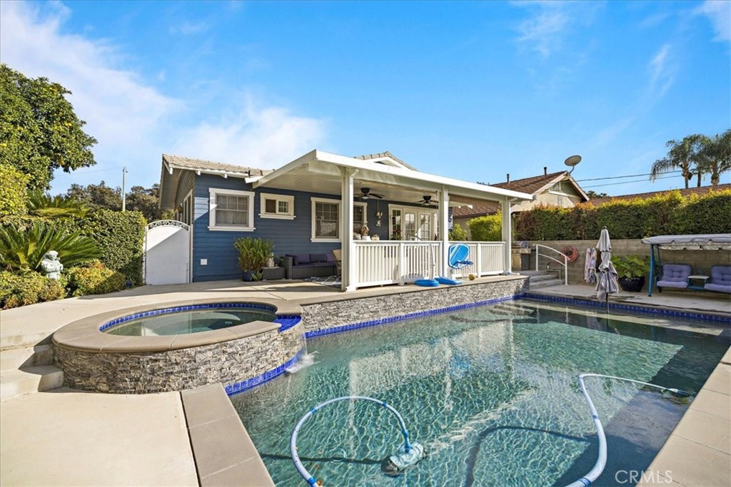 457 N Glendora Avenue