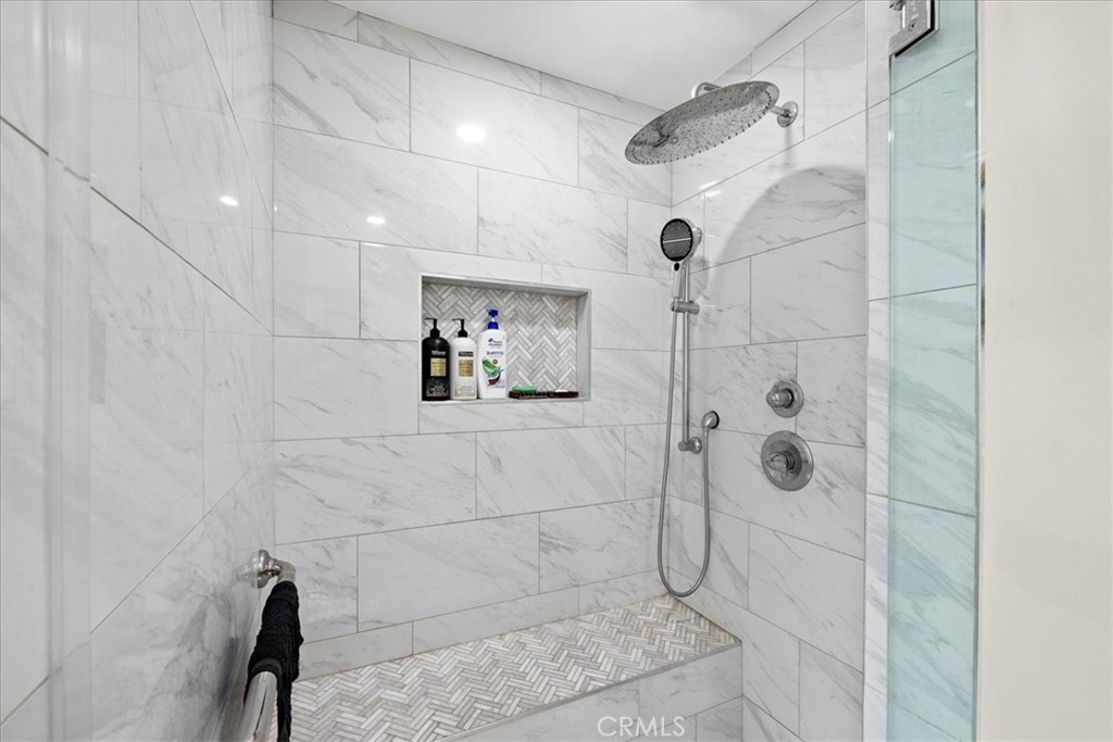 457 N Glendora Avenue