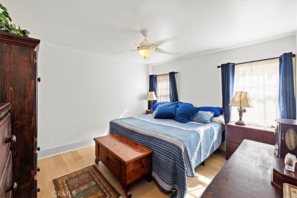 457 N Glendora Avenue