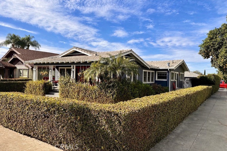 457 N Glendora Avenue