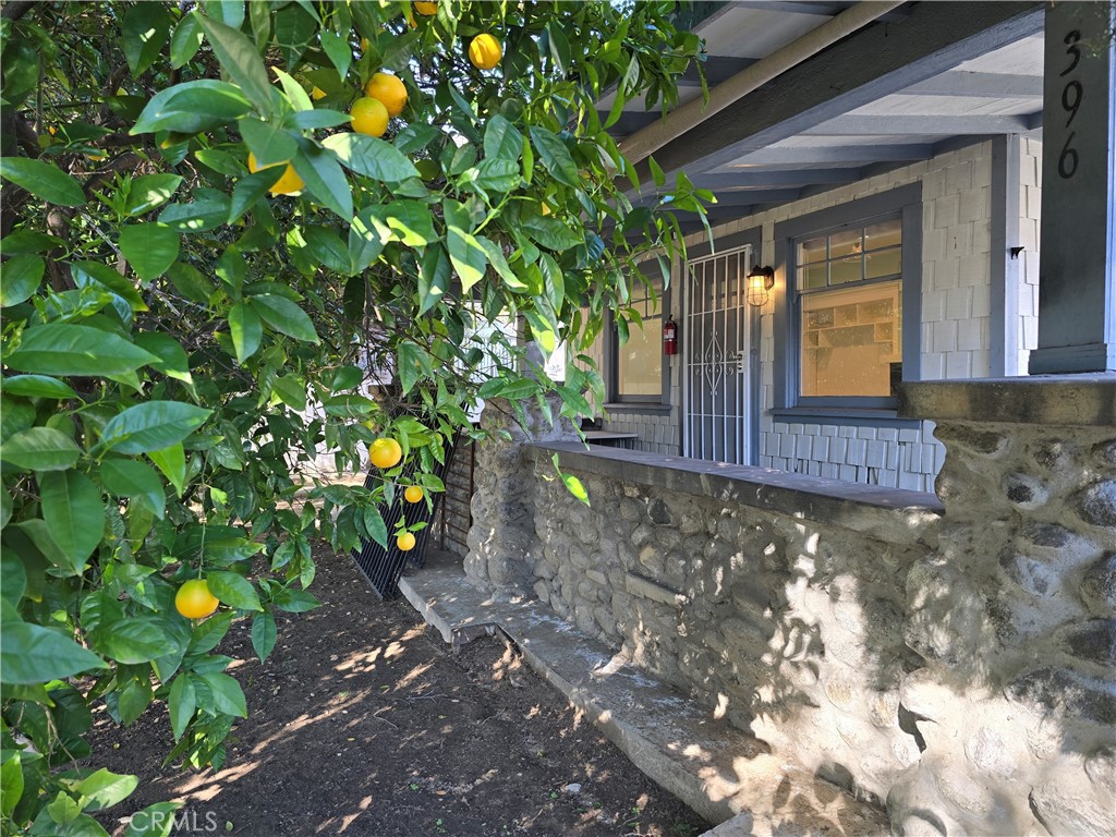 396 N Mentor Avenue 396