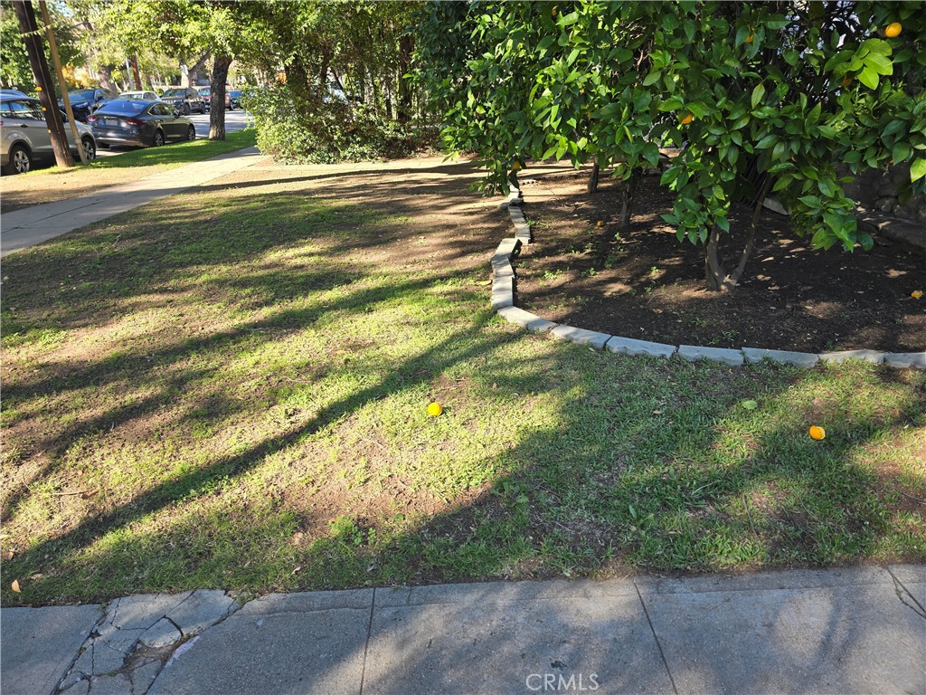 396 N Mentor Avenue 396