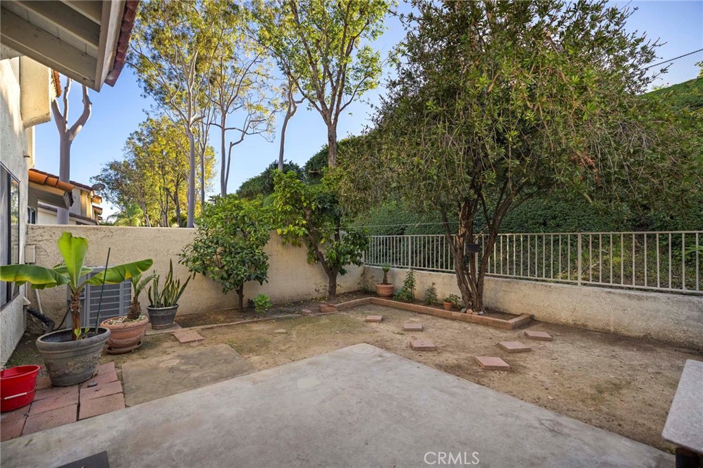 921 Creekside
