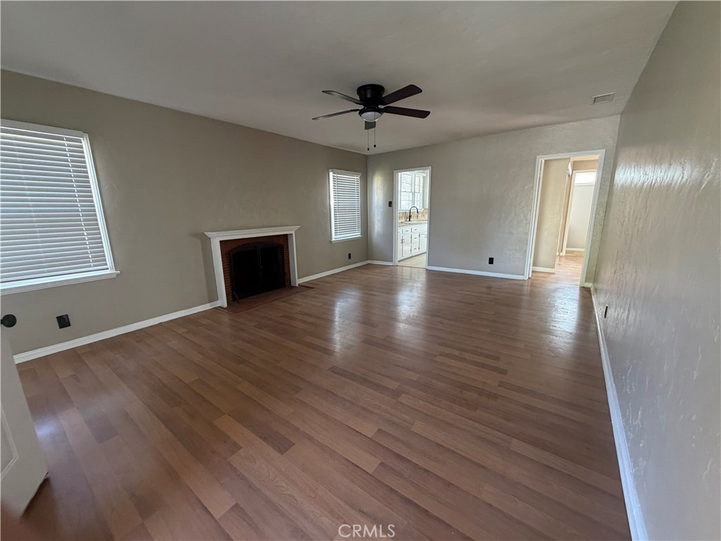 558 N Vermont Avenue