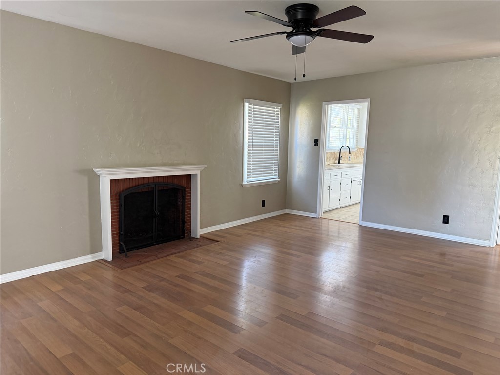 558 N Vermont Avenue