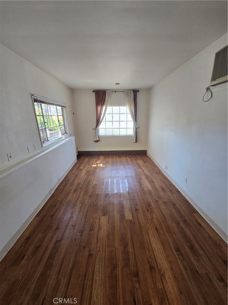 1210 Tyler Street 1/2