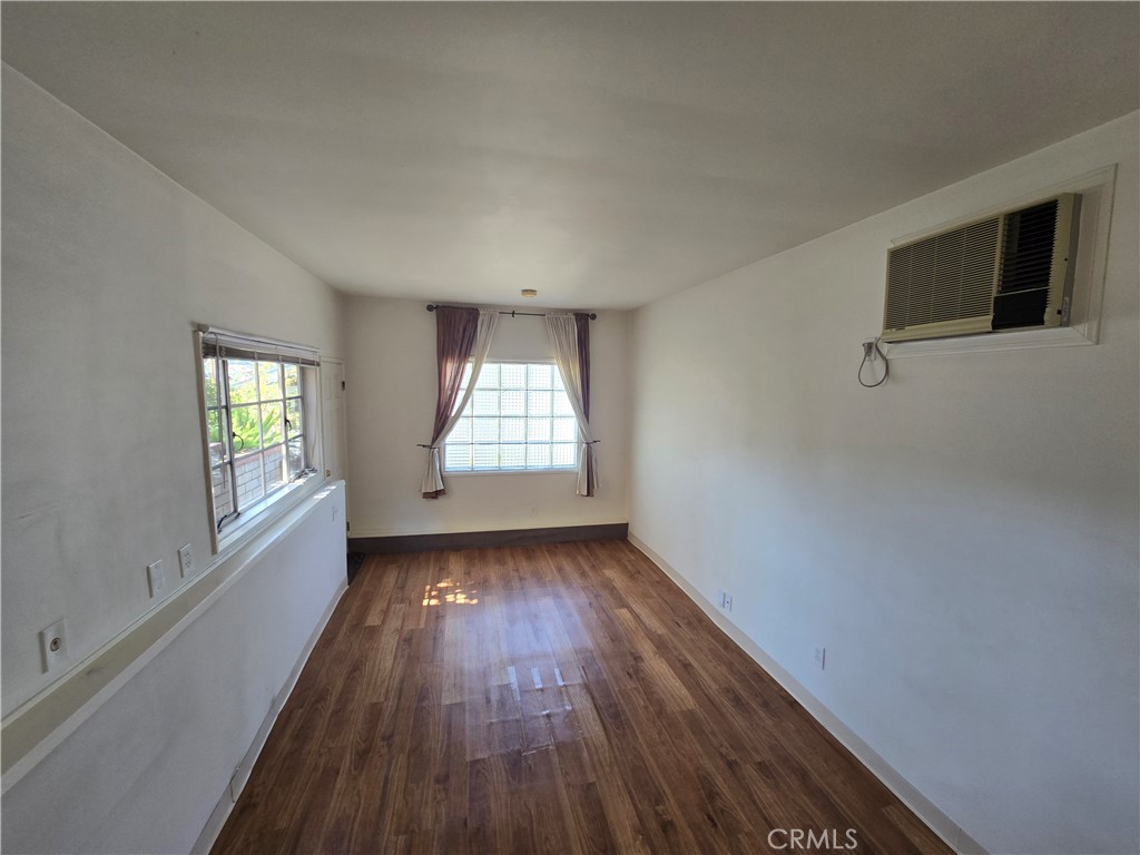 1210 Tyler Street 1/2