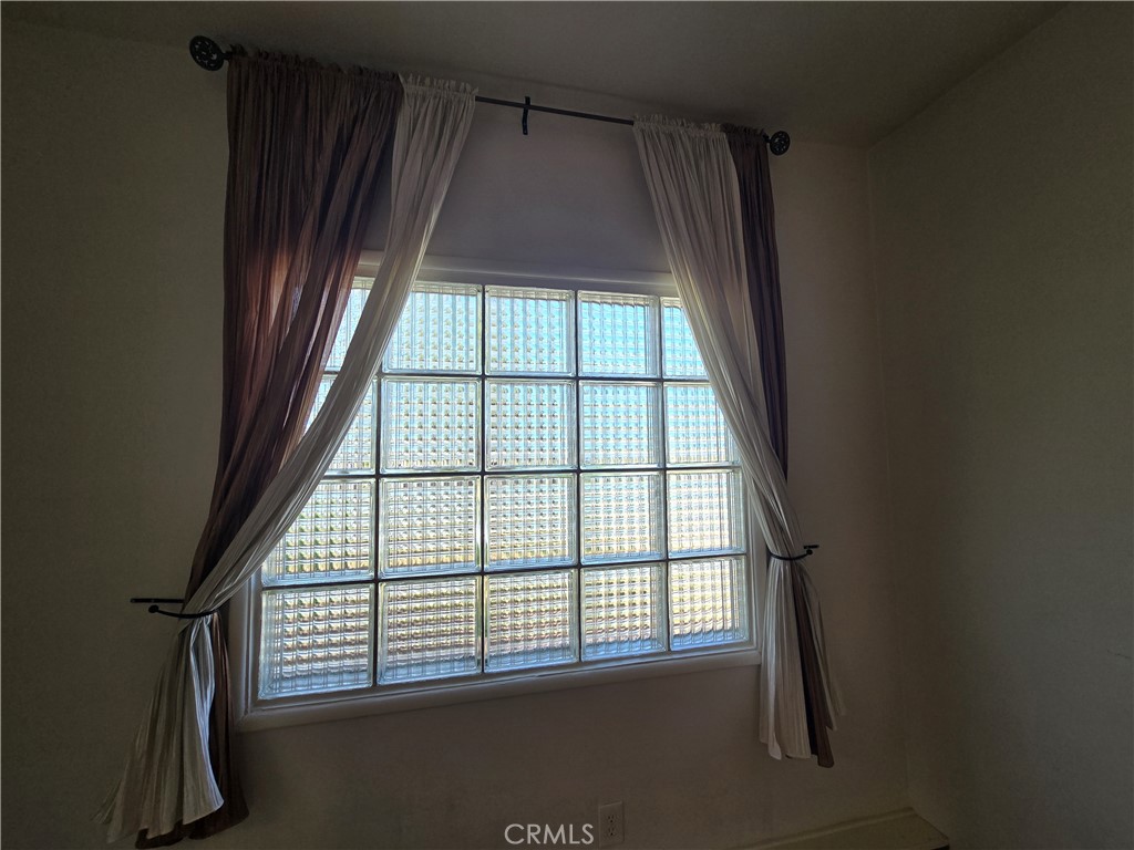 1210 Tyler Street 1/2