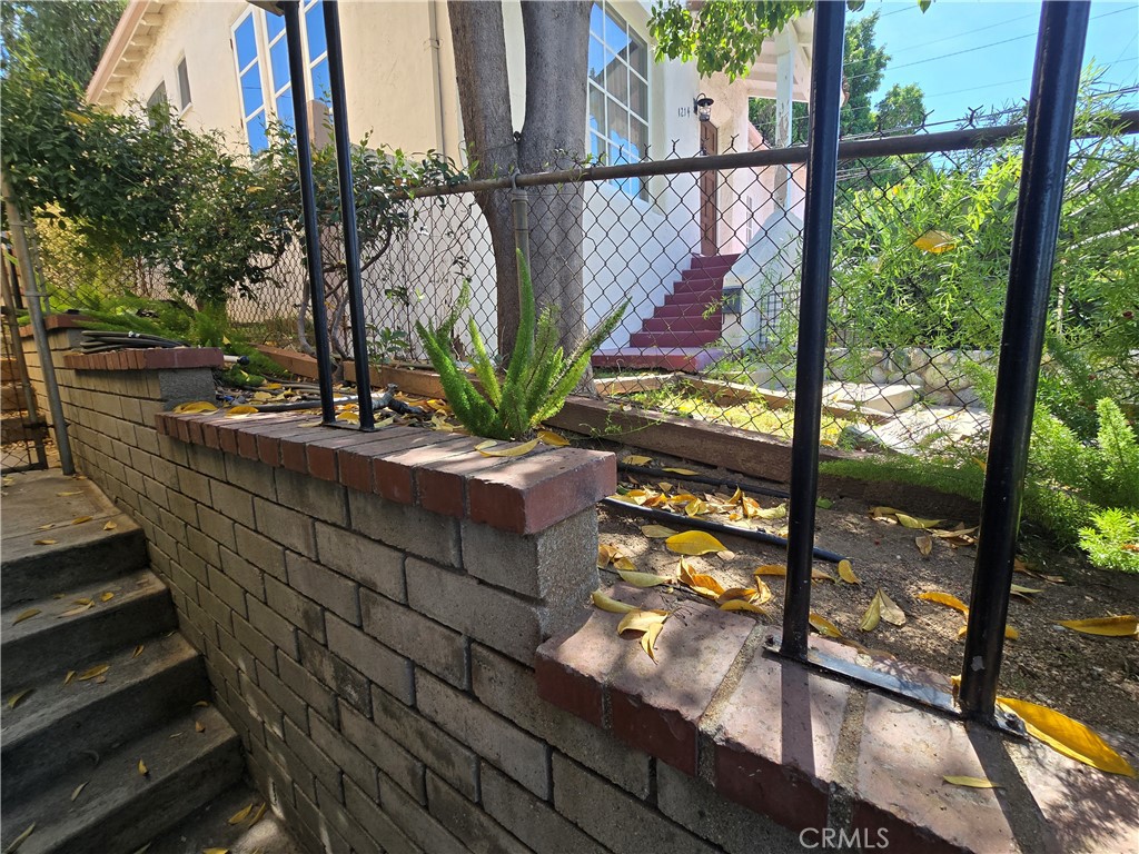 1210 Tyler Street 1/2