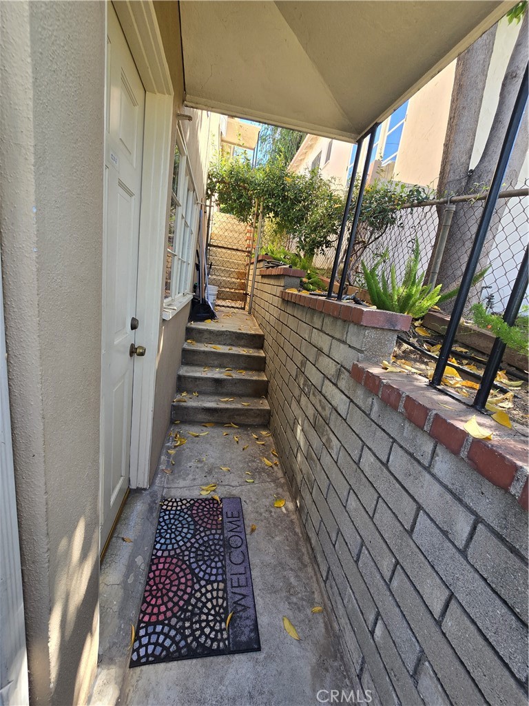 1210 Tyler Street 1/2