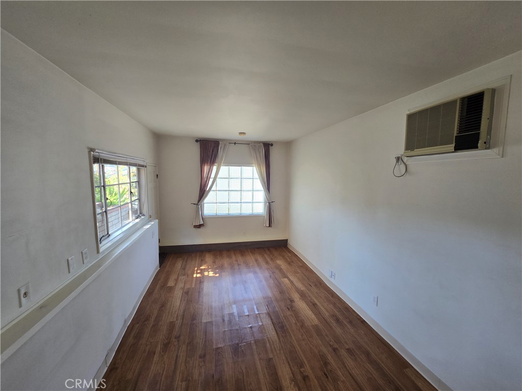 1210 Tyler Street 1/2