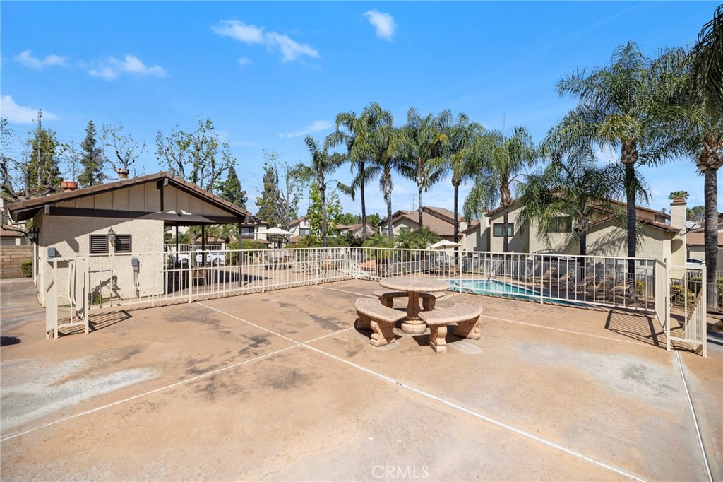 5050 Canyon Crest 7