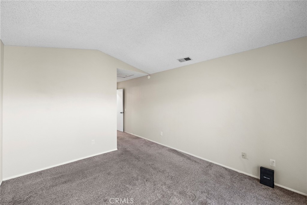 5050 Canyon Crest 7
