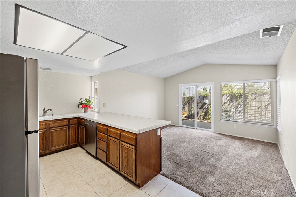 5050 Canyon Crest 7