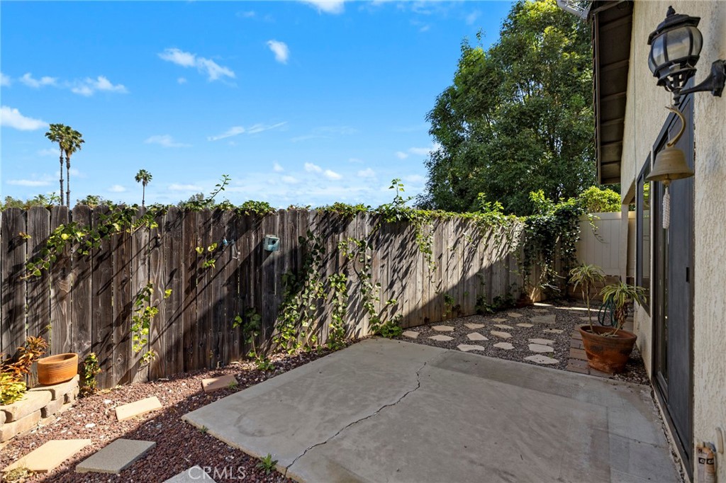 5050 Canyon Crest 7