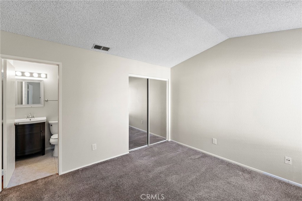 5050 Canyon Crest 7