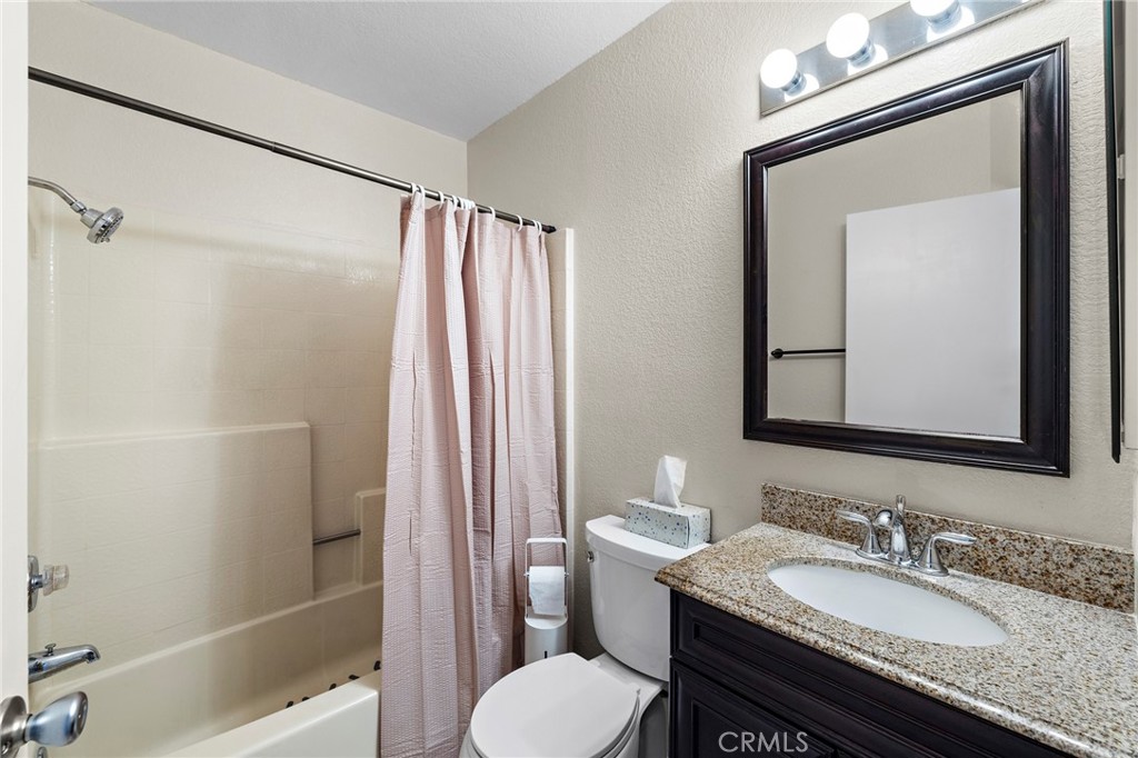 5050 Canyon Crest 7