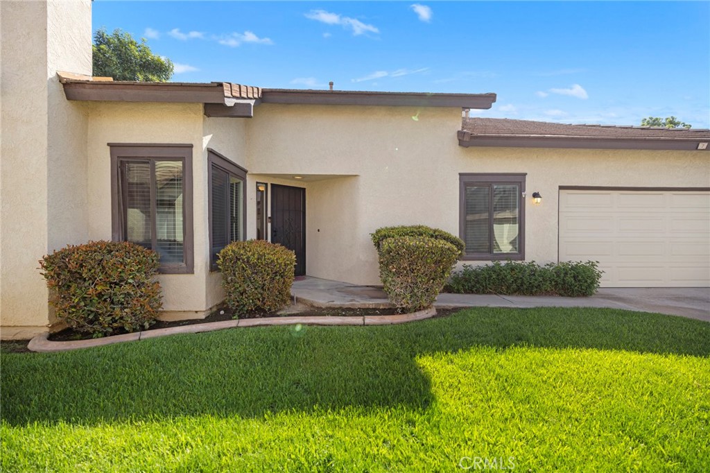 5050 Canyon Crest 7