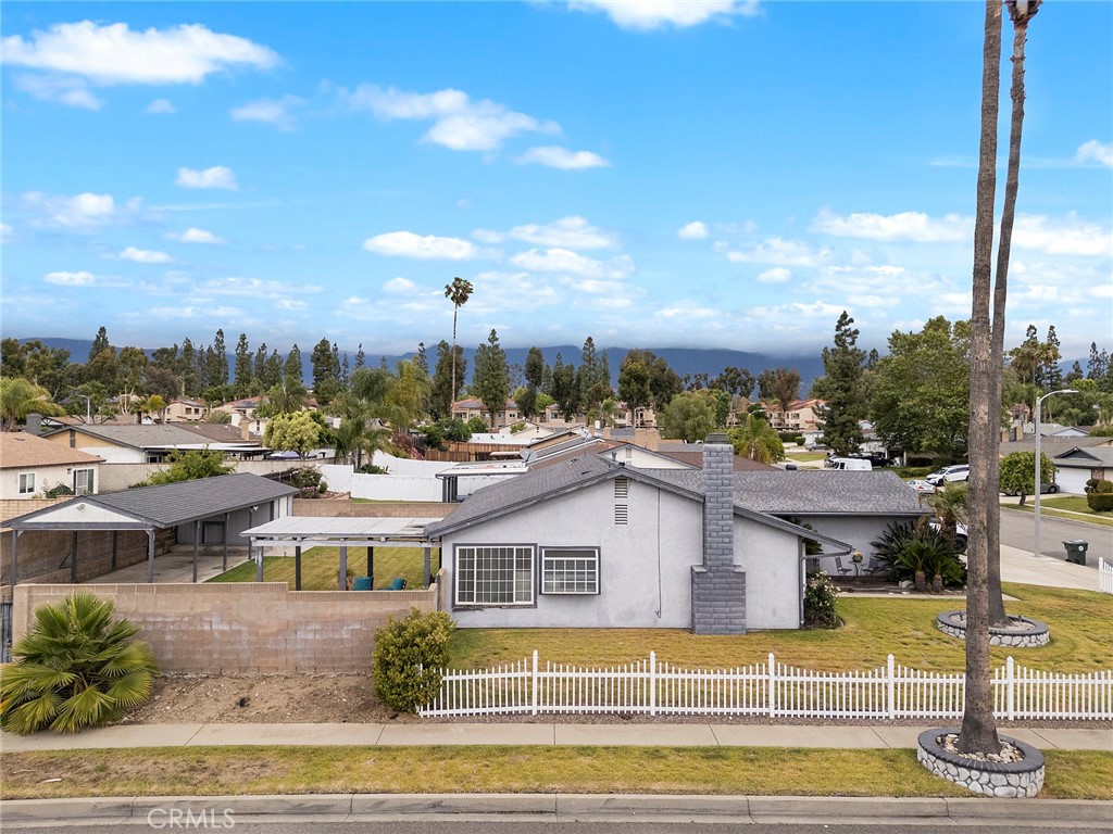 8272 Montara