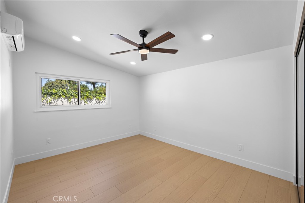 502 E Russell