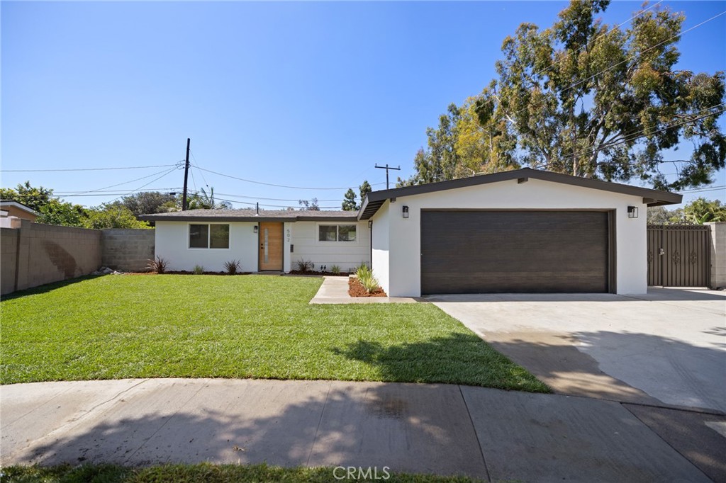 502 E Russell