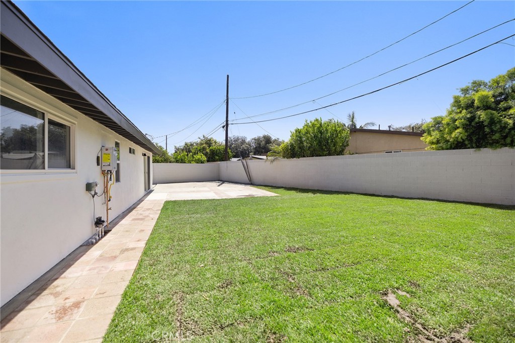 502 E Russell