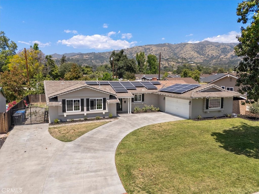 1829 Palopinto Avenue