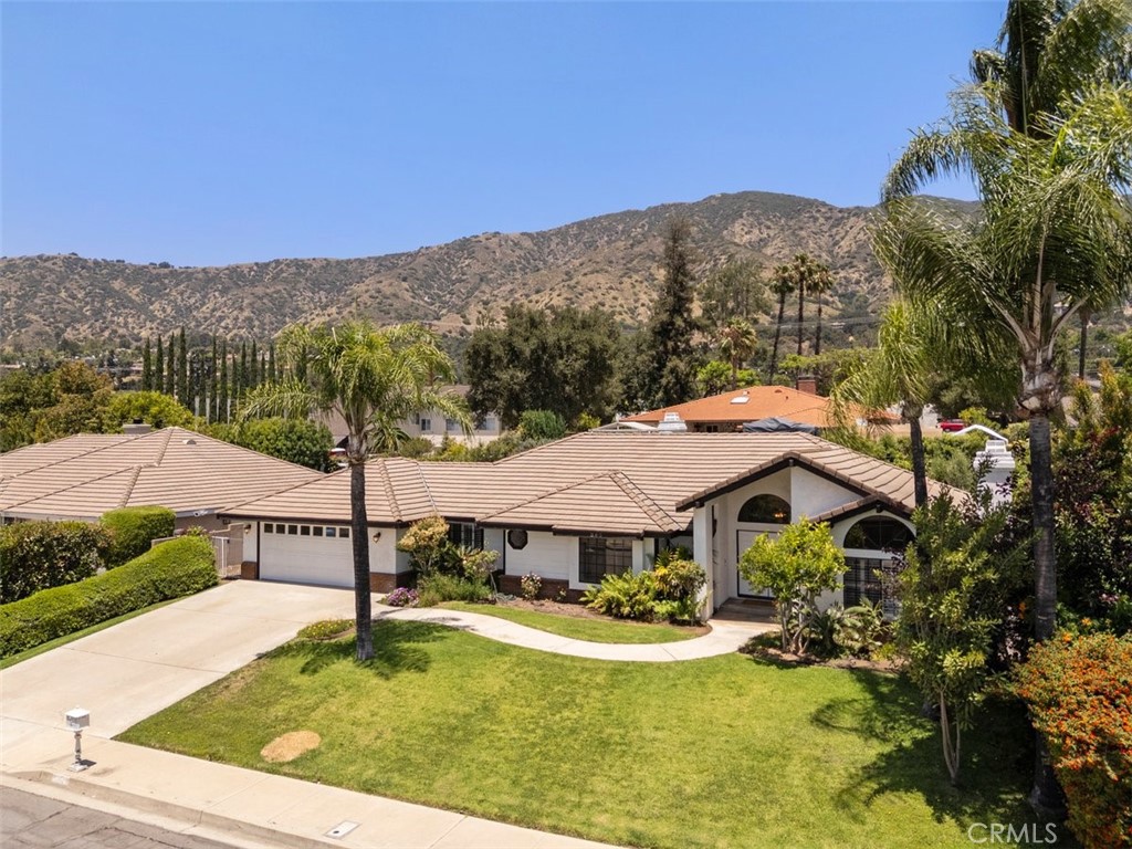 343 W Northridge