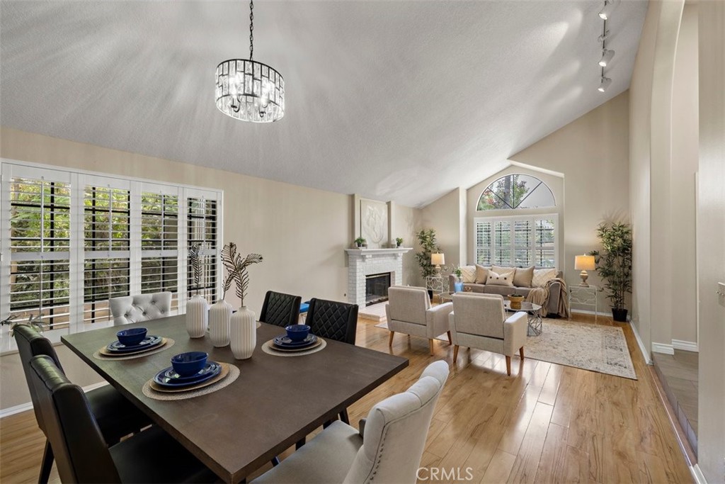 343 W Northridge