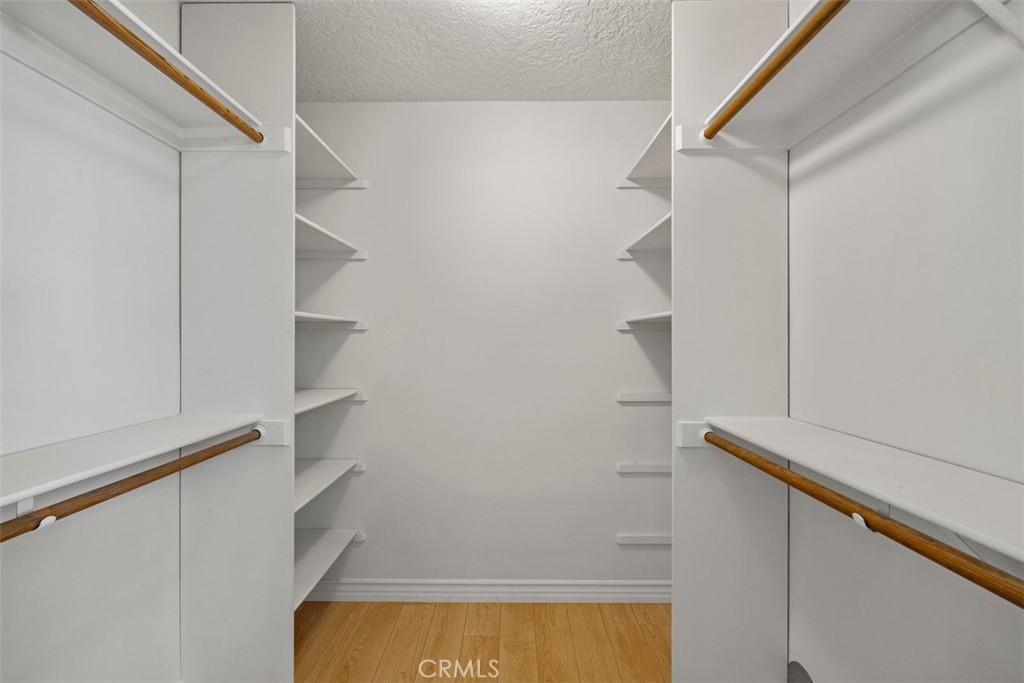 343 W Northridge