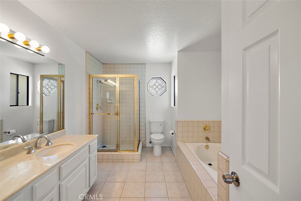 343 W Northridge